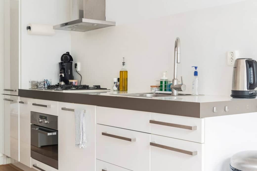 Shared full kitchen