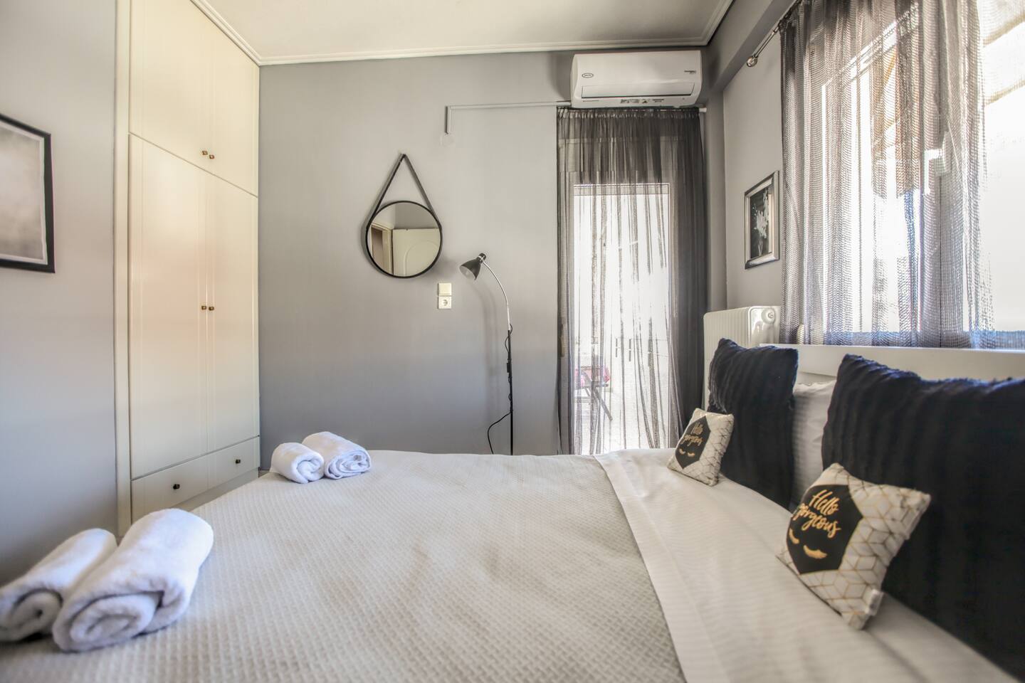 Grand Meteora Central Luxury Apartment