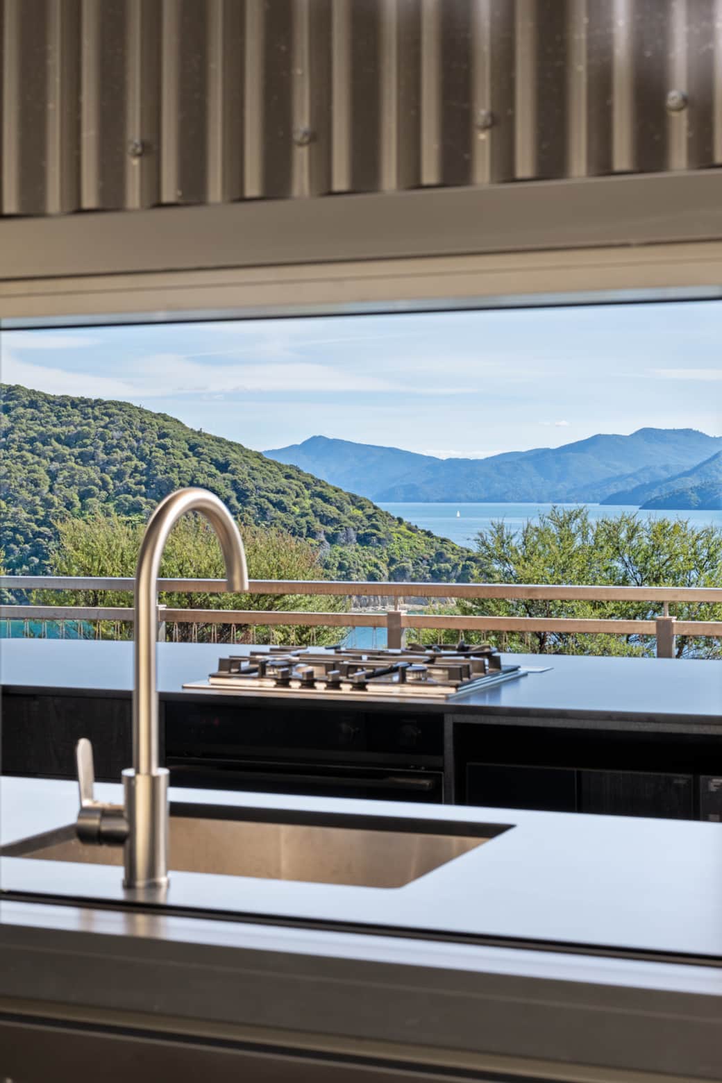 Living Cabin - Kitchen 4