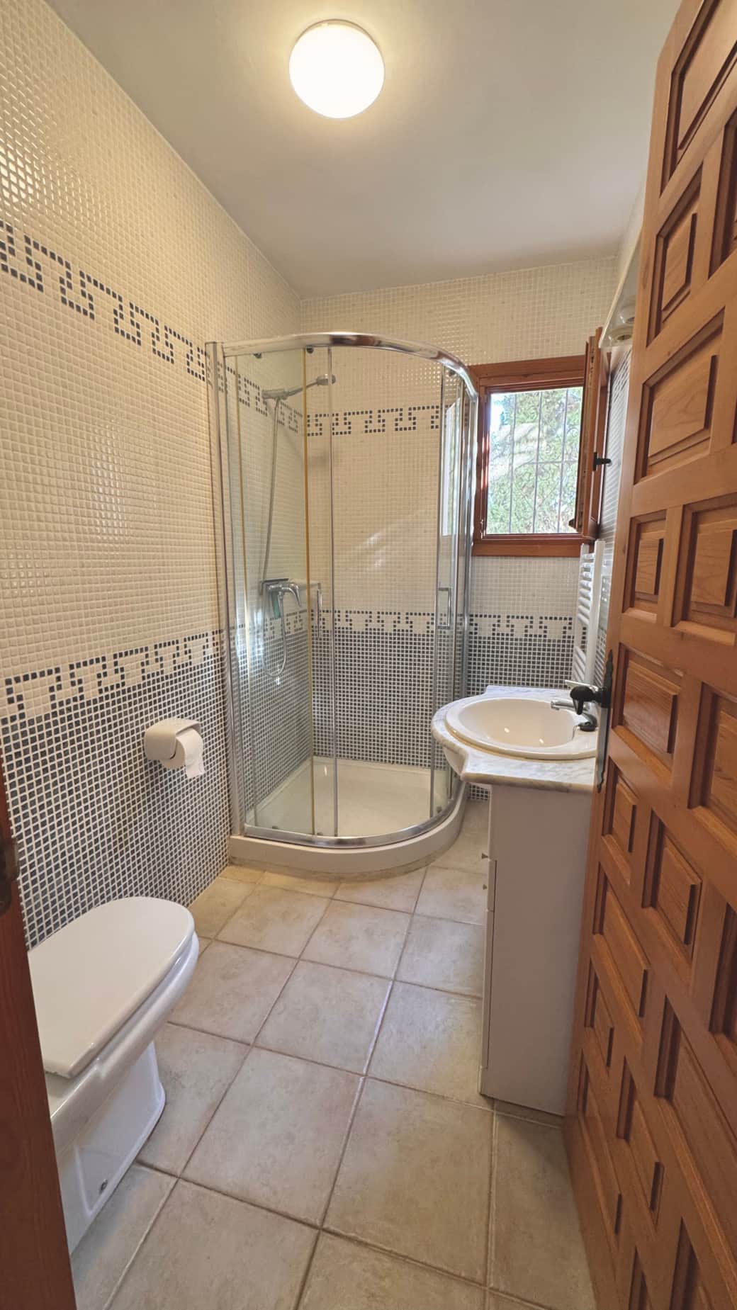Green Bedroom Bathroom