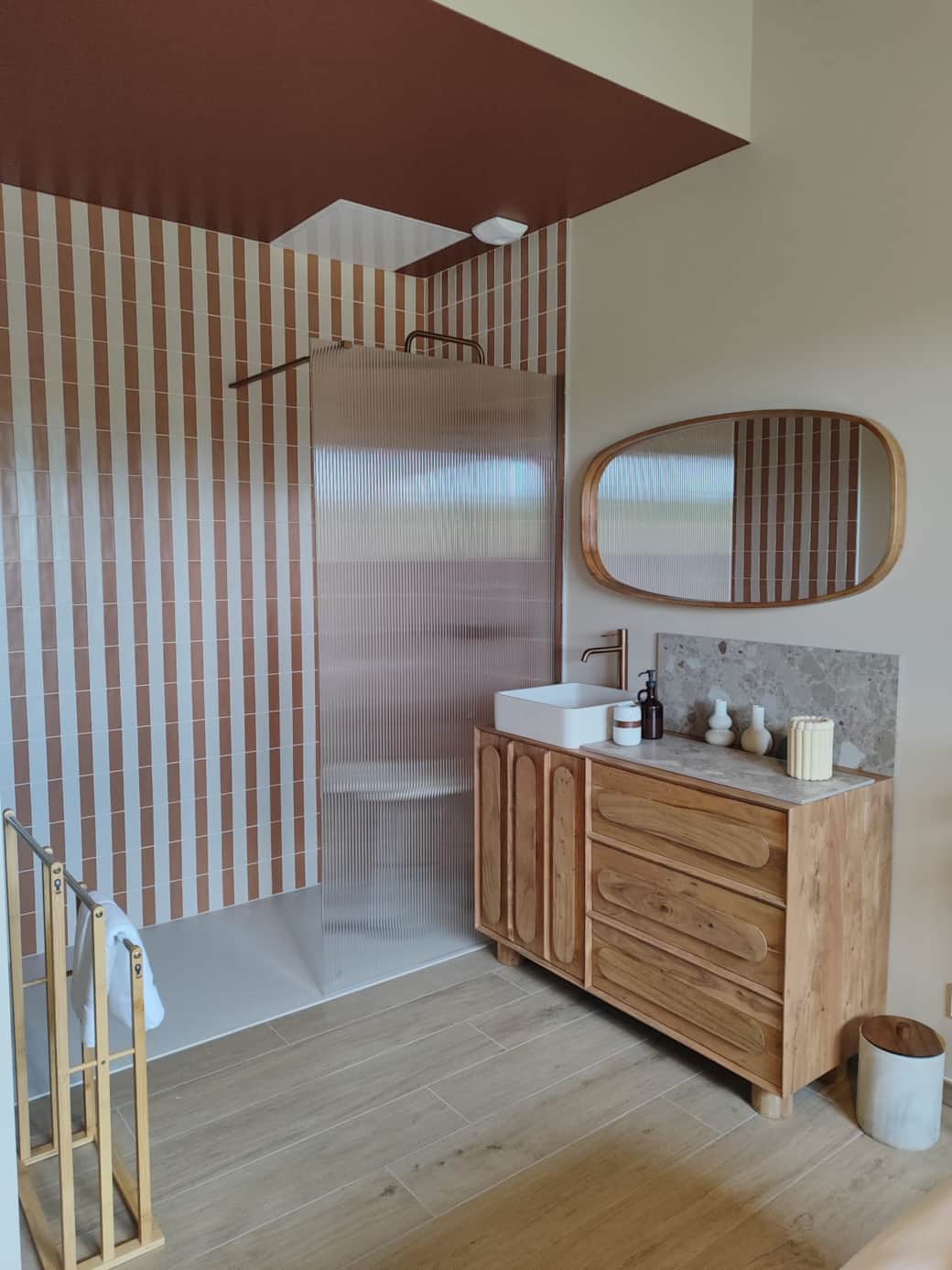 Espace douche chambre PMR