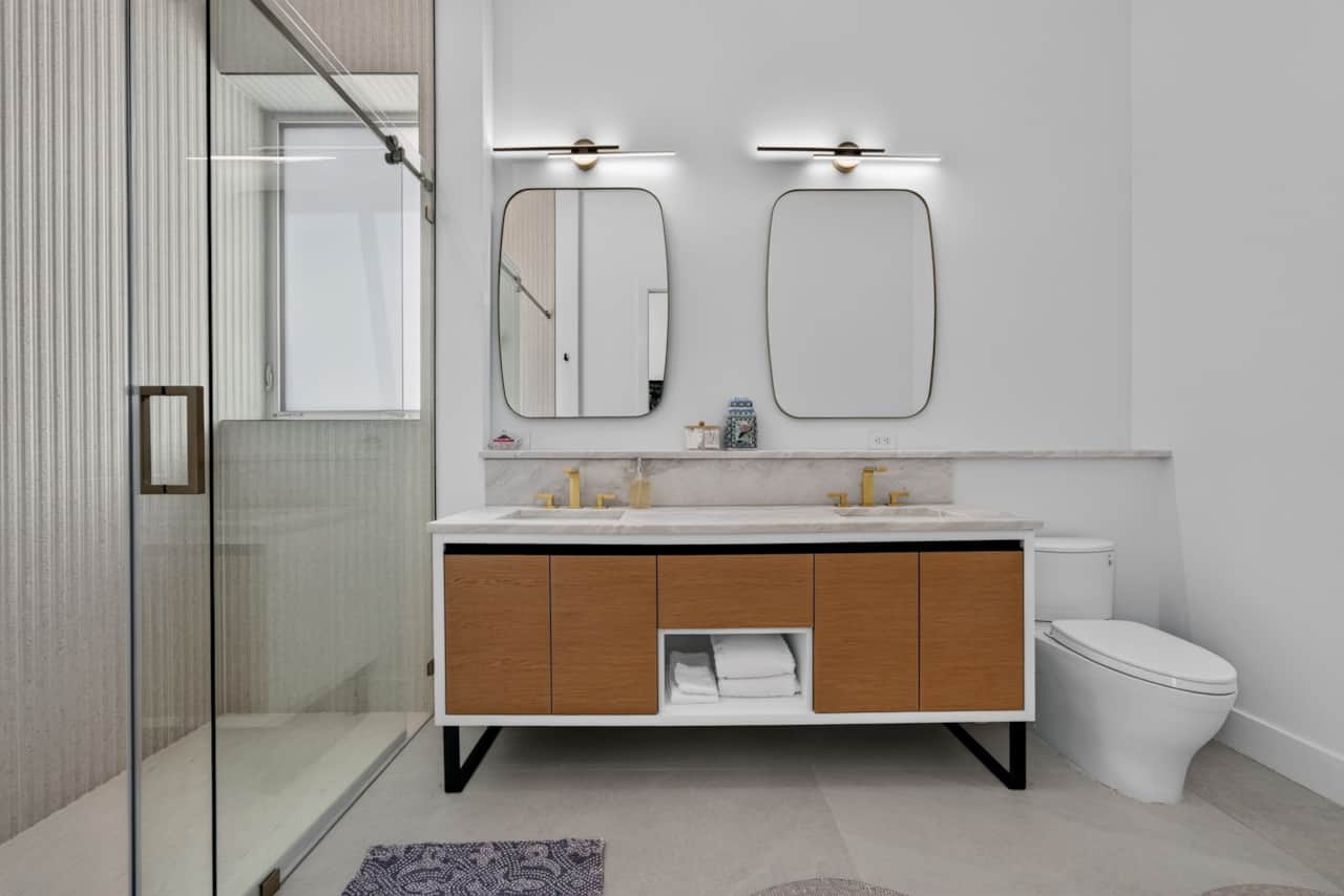 Primary suite bathroom