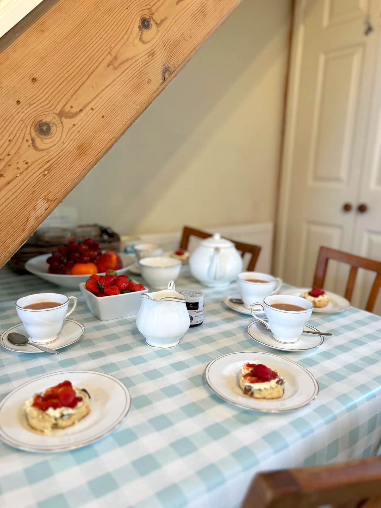 Cream tea 2