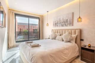 Stunning and Comfortable apartment — photo 9