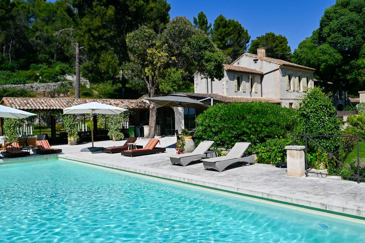 Private 15 × 4 m pool — 6 bedrooms, 12 guests, estate exclusively for your group