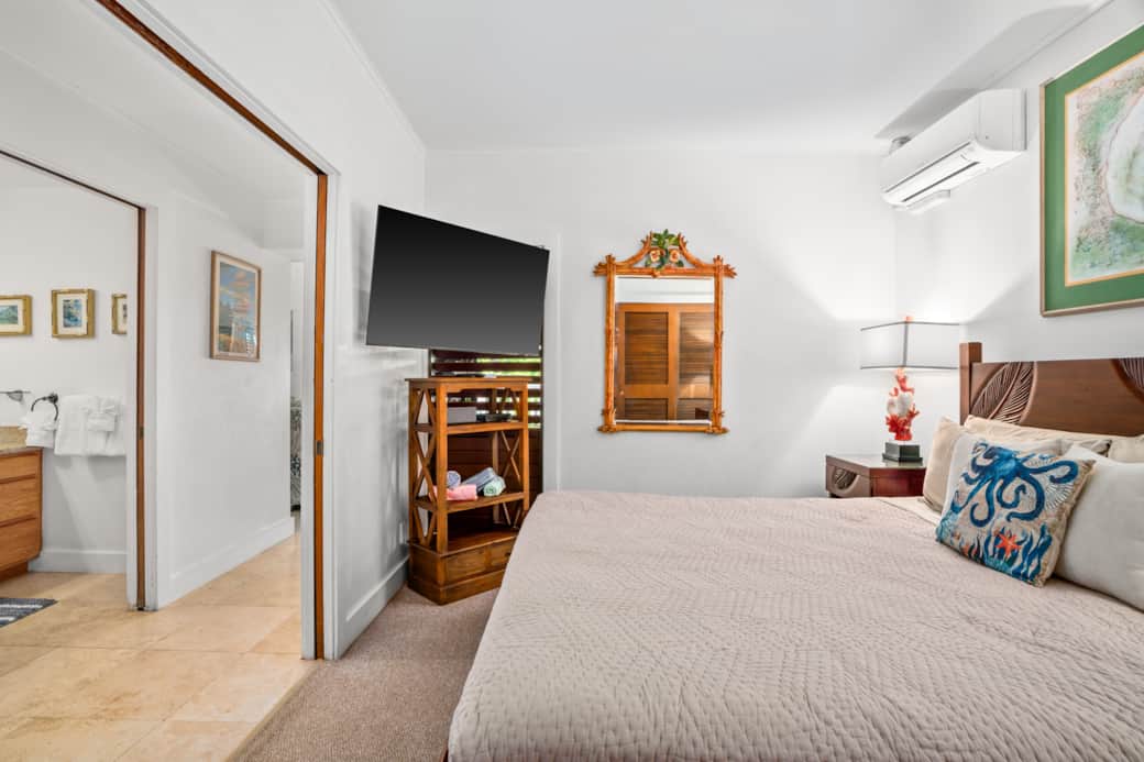 Bedroom -Perfect for a restful retreat!