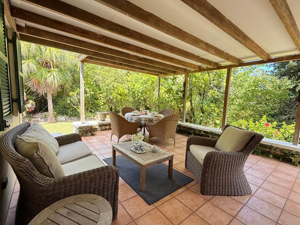 Wonderful, large patio for relaxing and eating al fresco