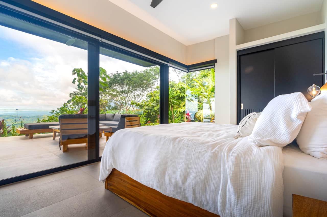 Infinity Suite: king bed with ocean view