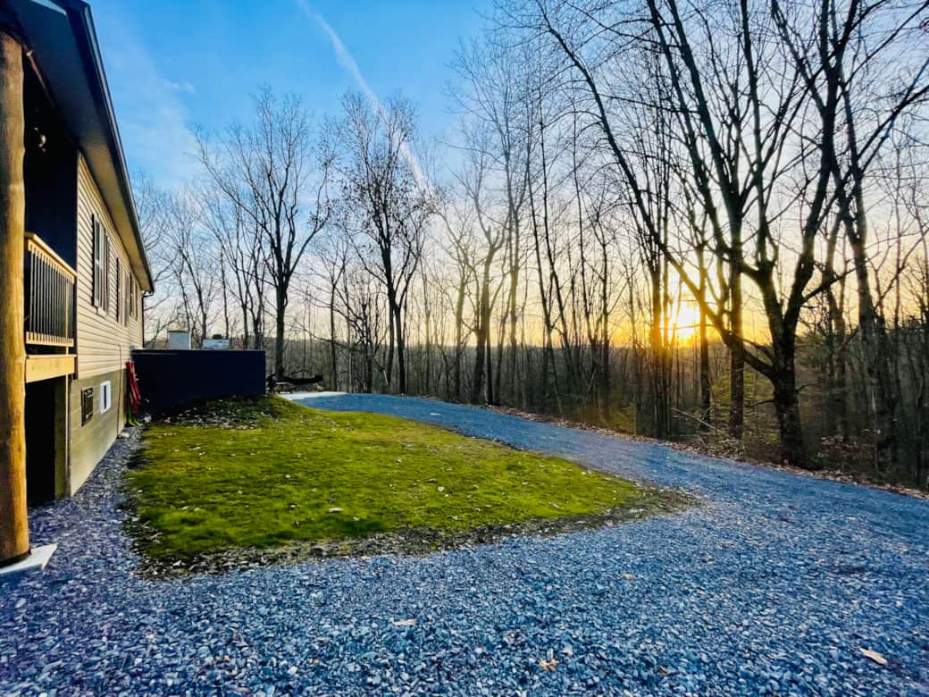 Side drive way. Can hold 2 truck & trailers