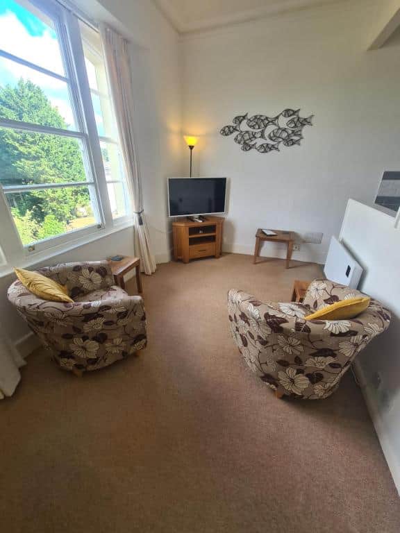 Meadowside One - Lounge (1)