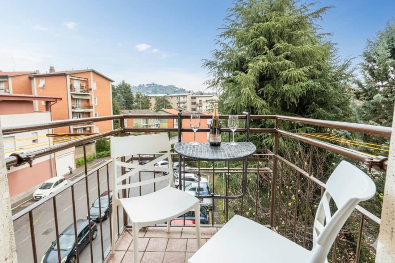 Piccolo balcone con bella vista