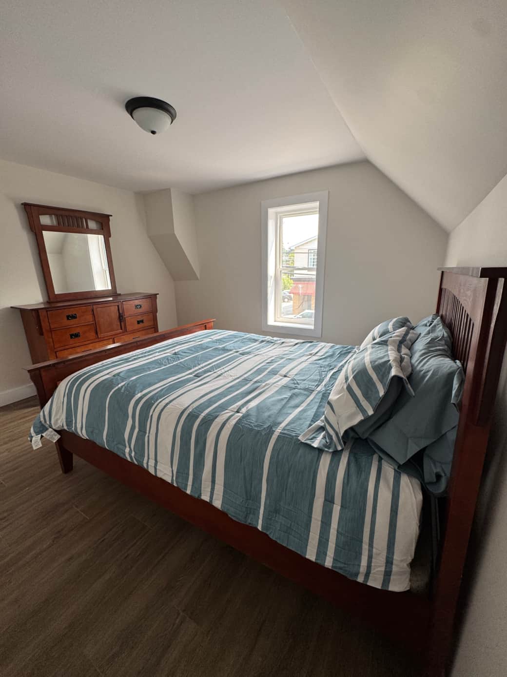 Bedroom Queen