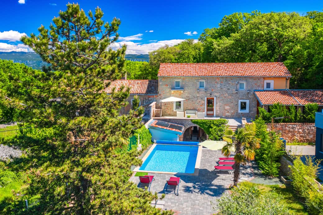 Willa Mille bird view