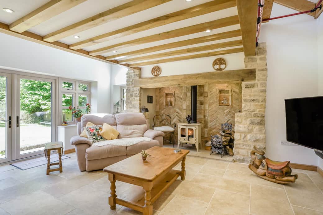 8604365 interior20 8604365 interior20