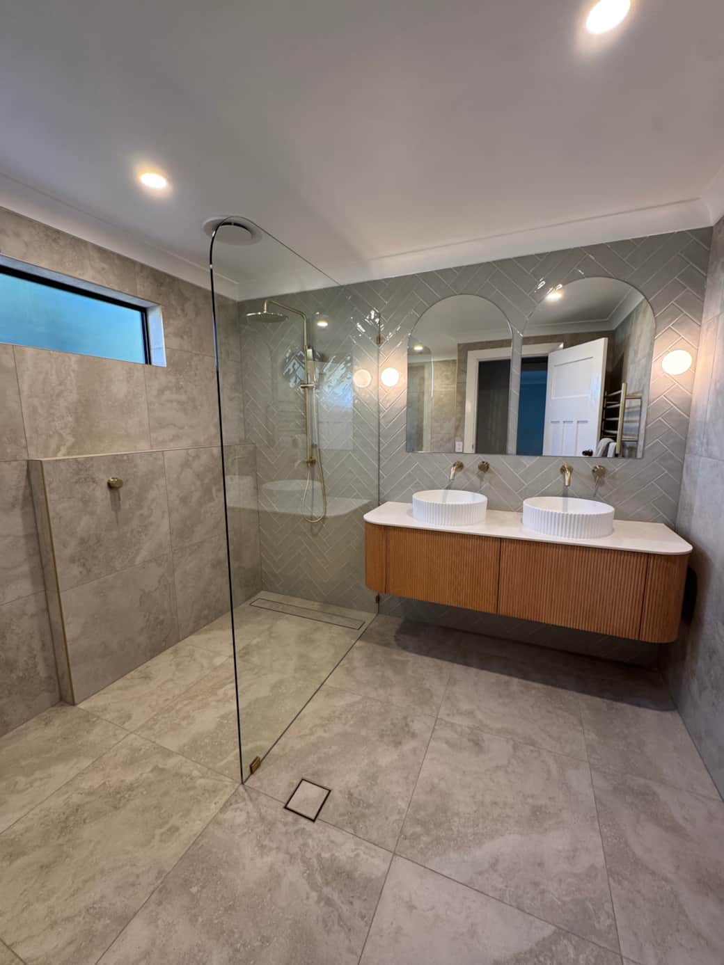 Main Bathroom