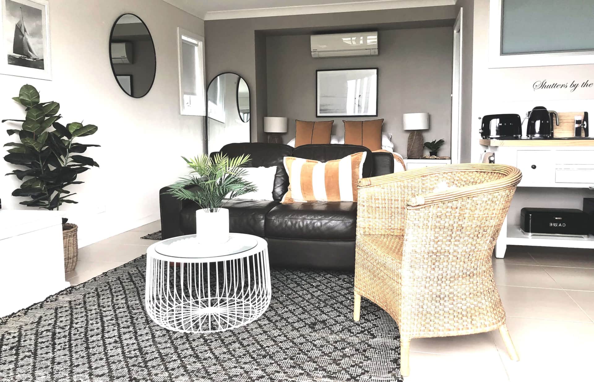 Luxury Couples Studio Lounge Area
