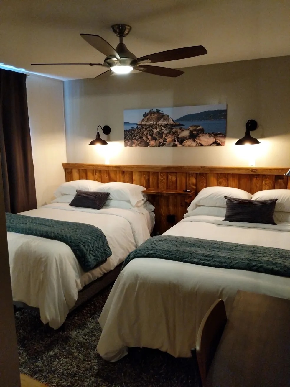 Pet-Friendly Coal River Oasis & Restaurant