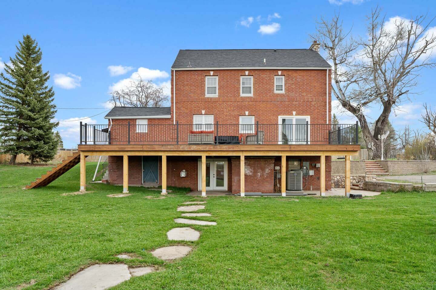 Bondline Home dining nook