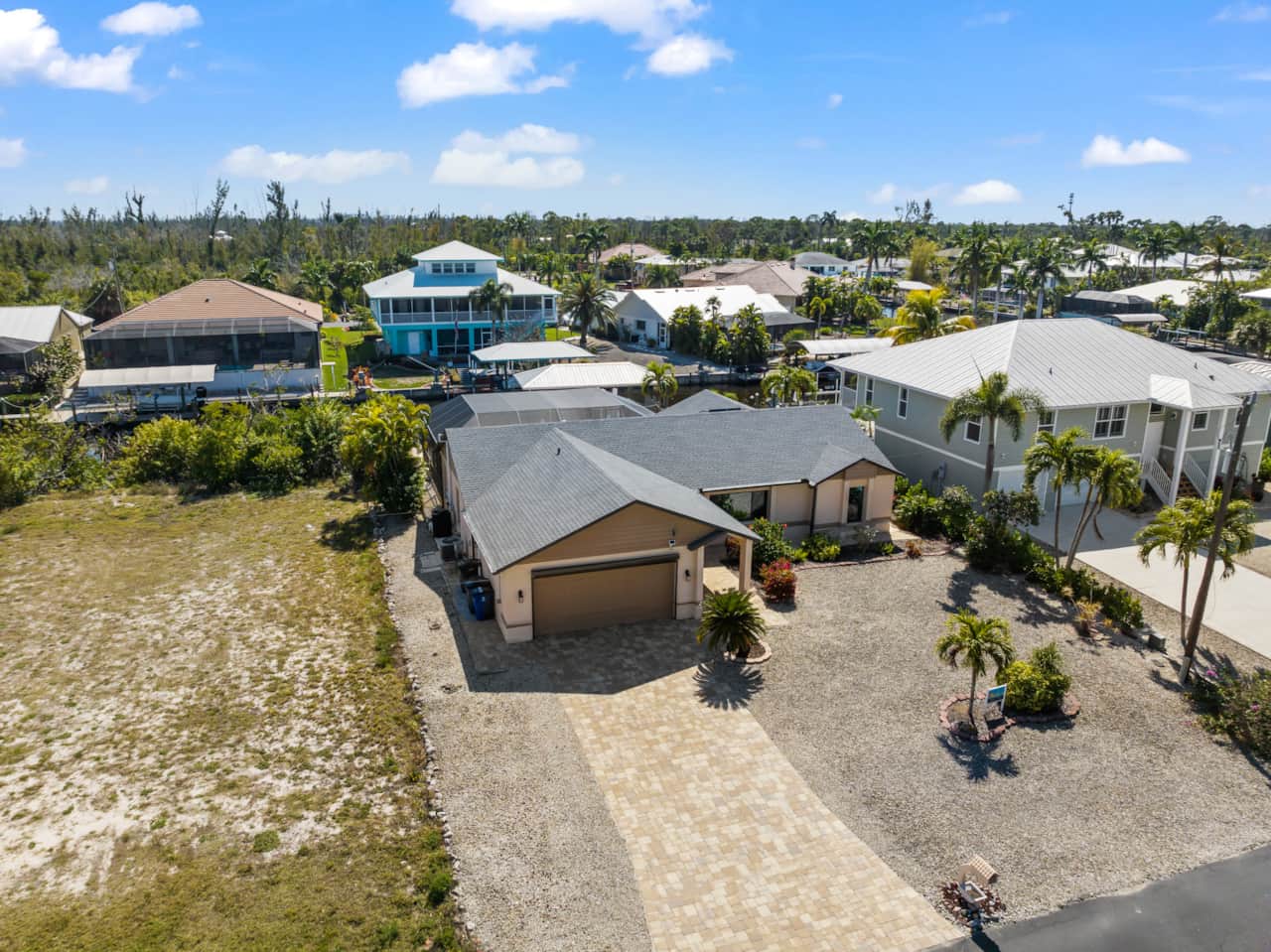 Seaside Villa Manatee Bay