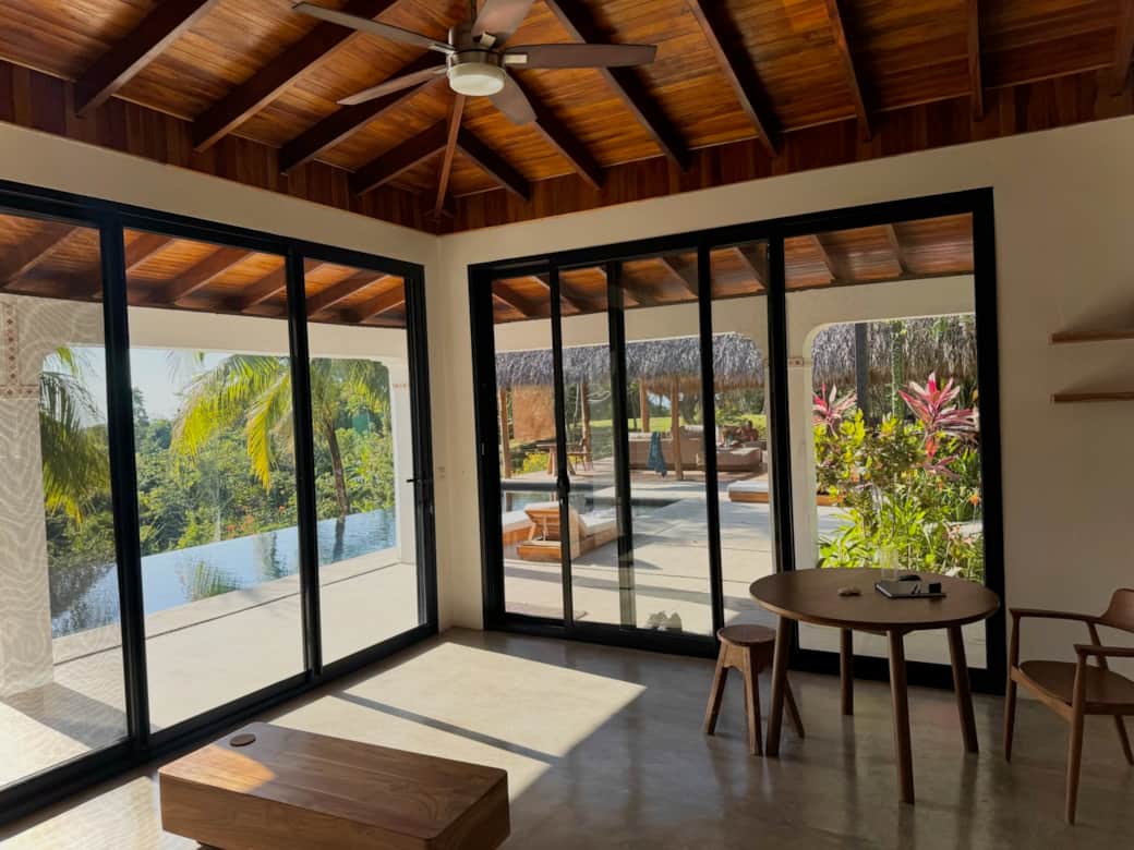 44D6DE3C 782E 4C77 937B A5EF208F9A7D 44D6DE3C 782E 4C77 937B A5EF208F9A7D