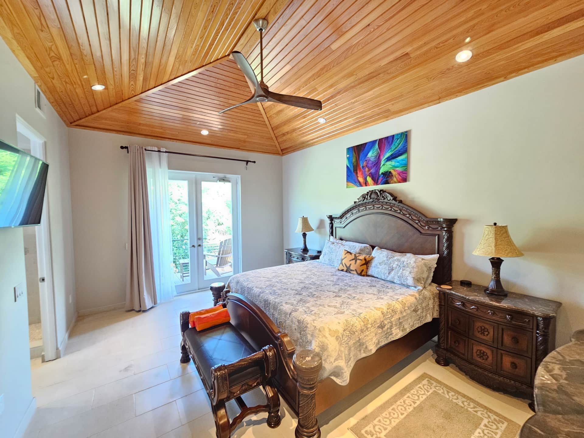 Upper Bedroom 3 King