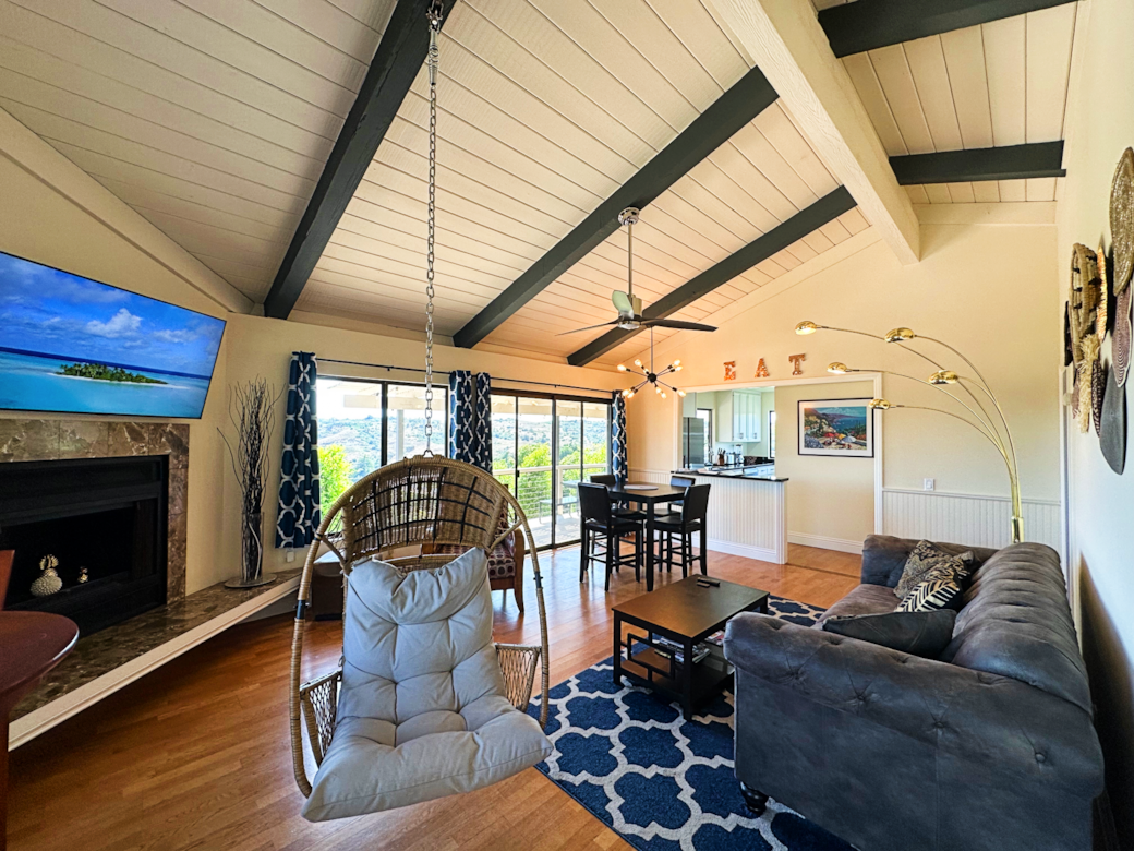 Cottage Livingroom 3b