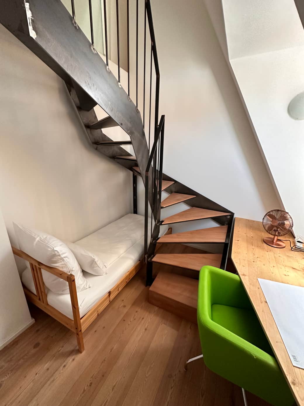 Schlaf- und Arbeitszimmer