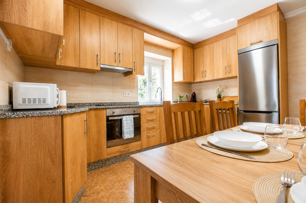 Complete kitchen