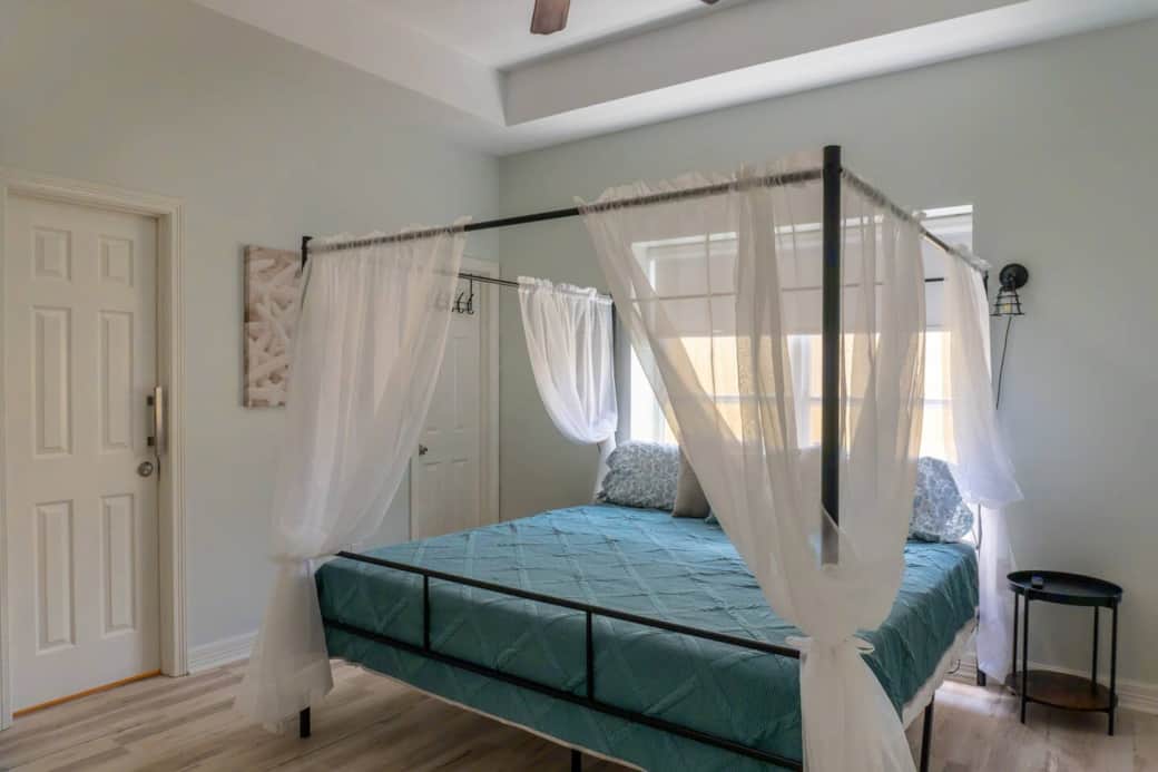 Beautiful king bed en suite bathroom and large TV. Also has large walk in closet.