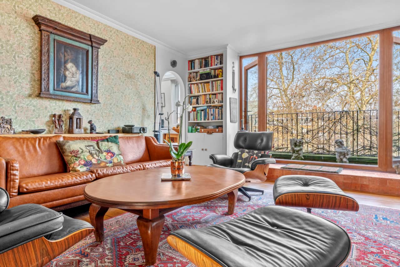 Lounge Leading to Balcony and Roof Terrace