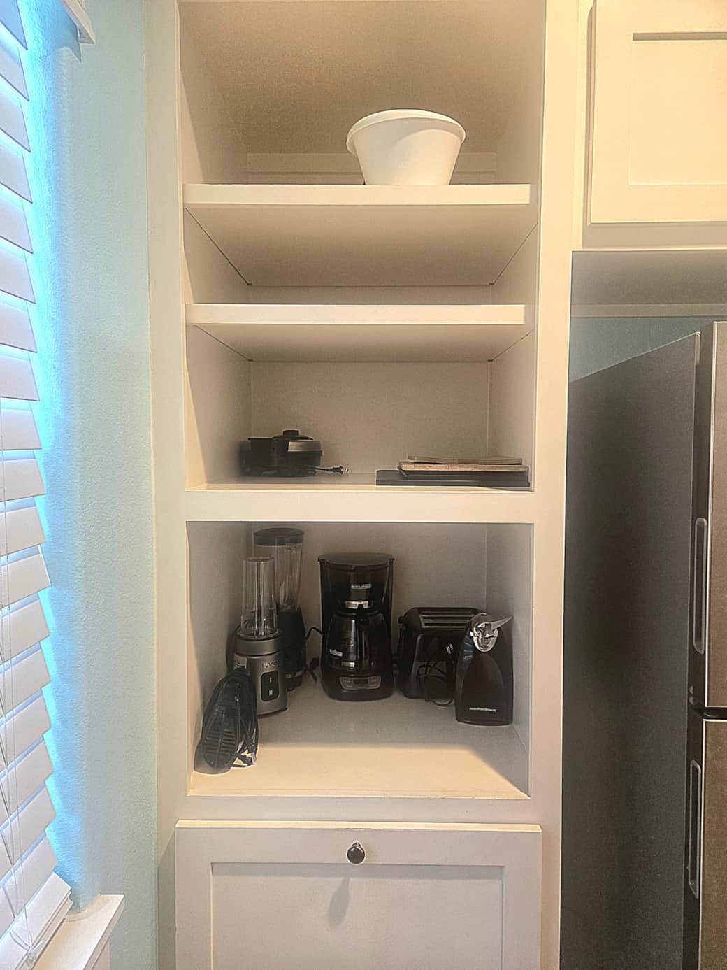 Blender, toaster, cutting boards and many more Blender, toaster, cutting boards and many more