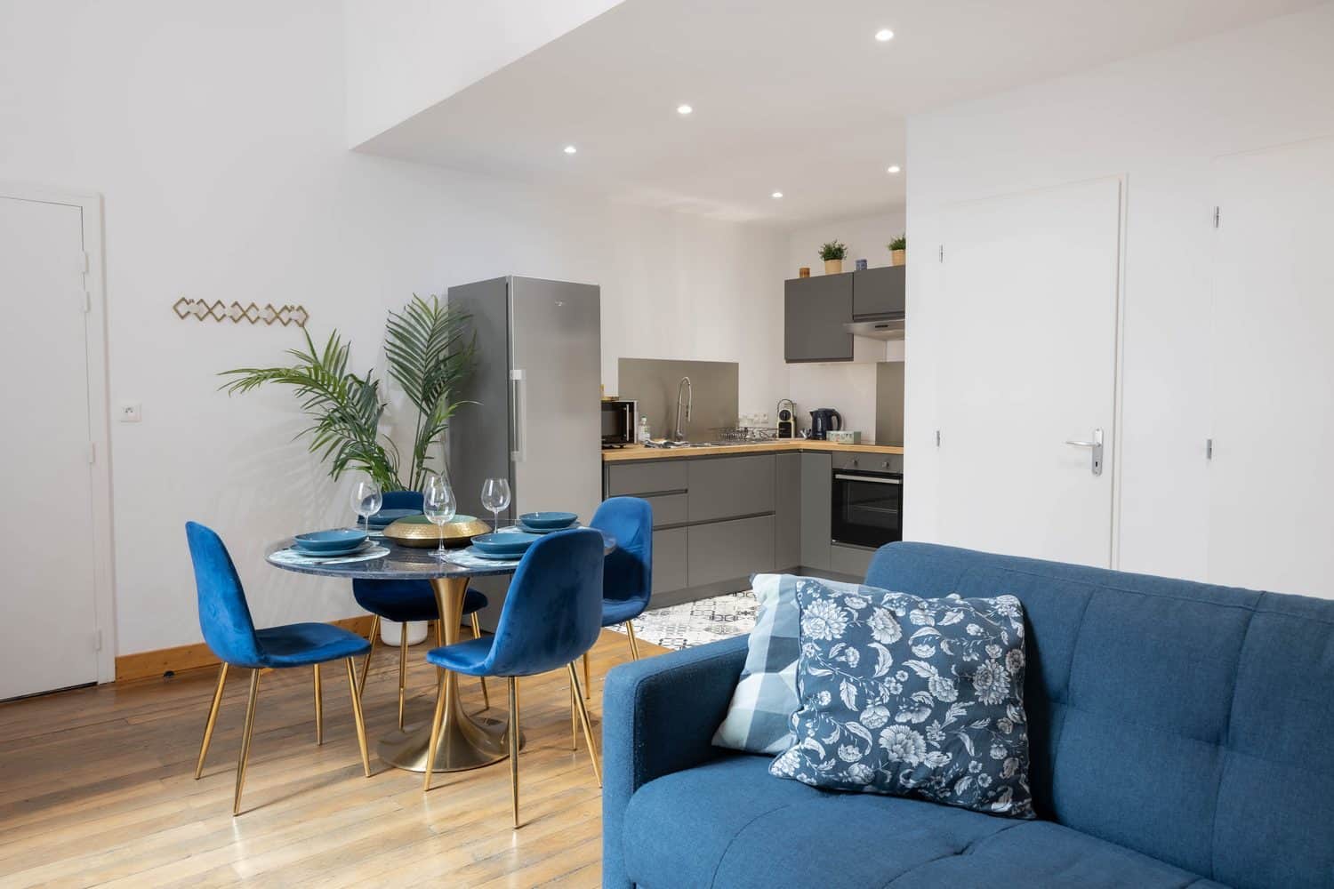 Intérieur chaleureux d'un appartement premium AppartUnique à Vichy