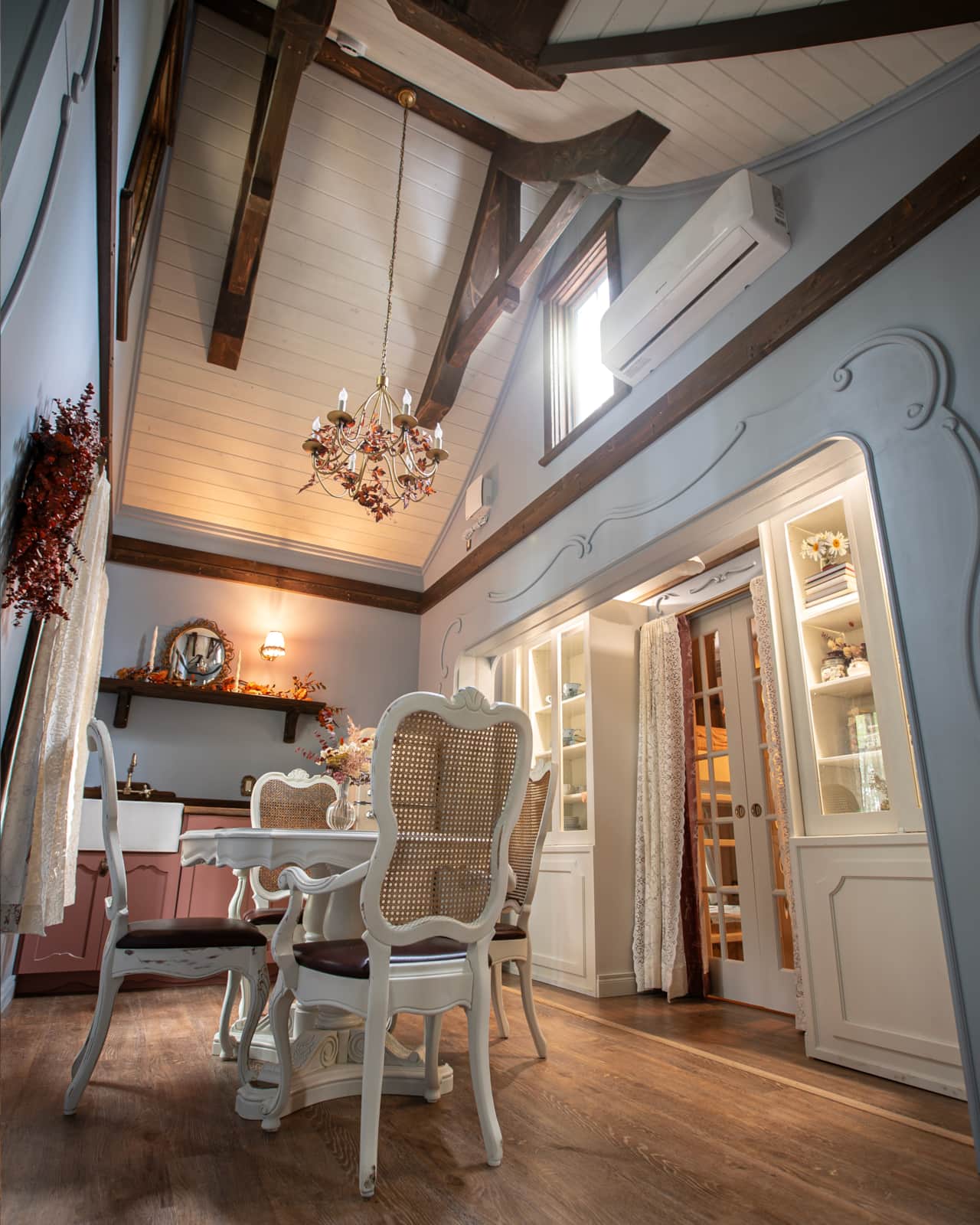 Cinderella Interior
