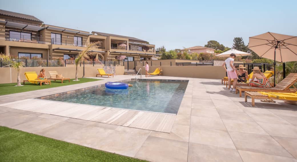 Piscine et exterieur 1 Piscine et exterieur 1
