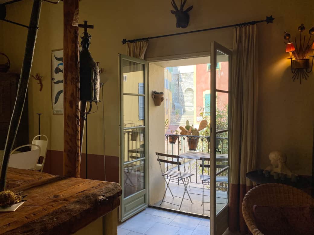 Living room & Balcony Living room & Balcony