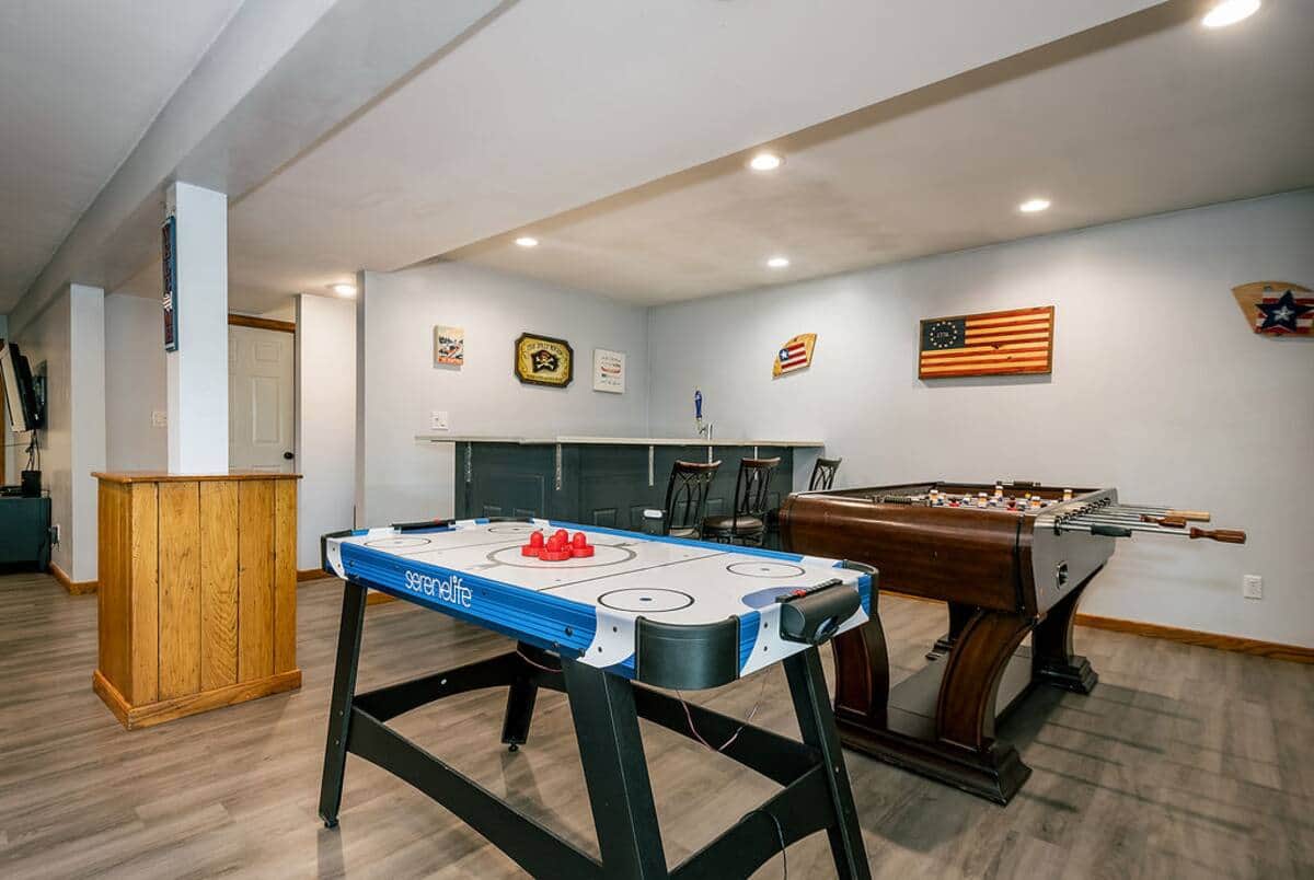 Lake Bear Lair Game Room Air Hockey.jpeg