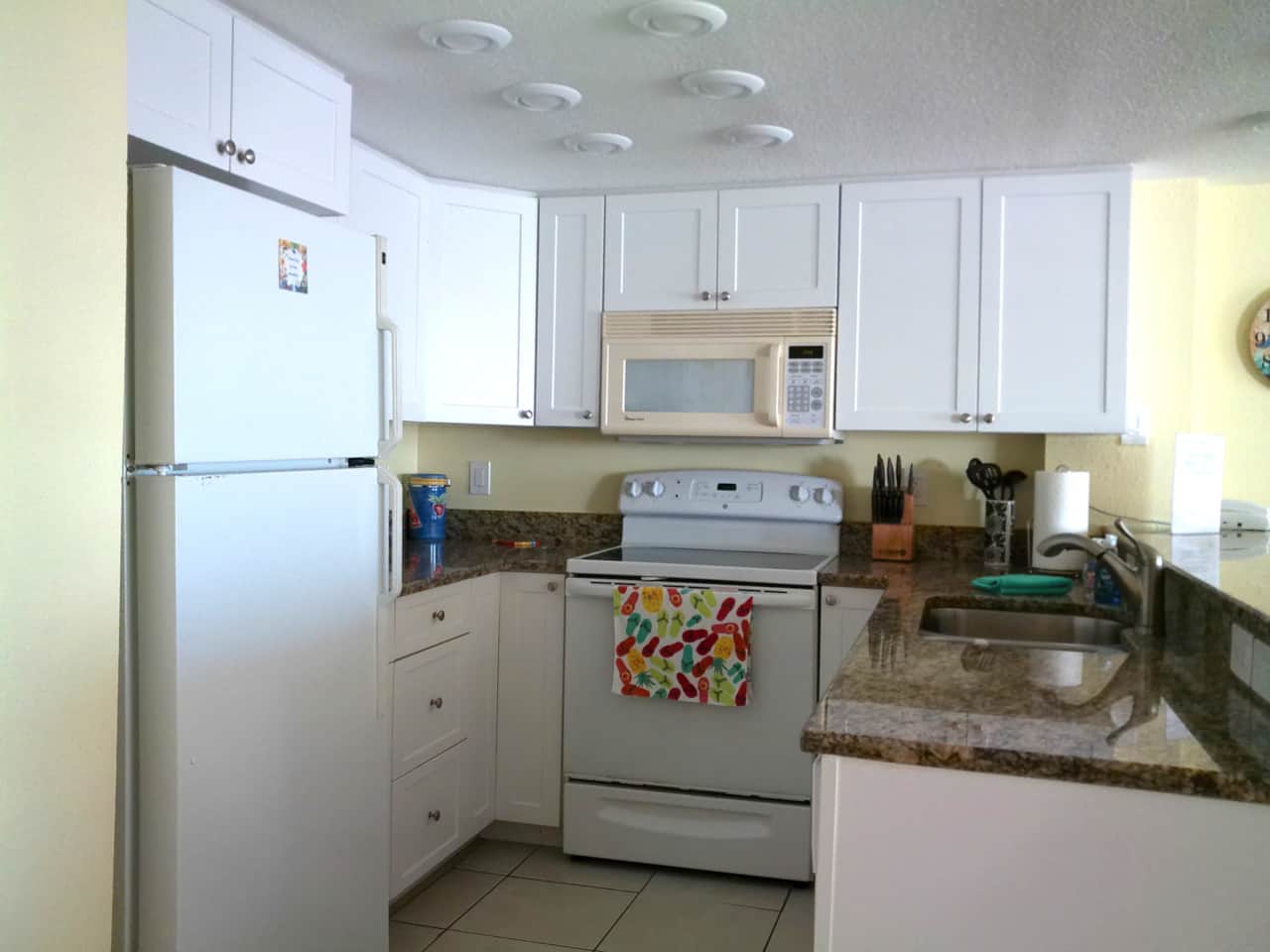 Full Kitchen