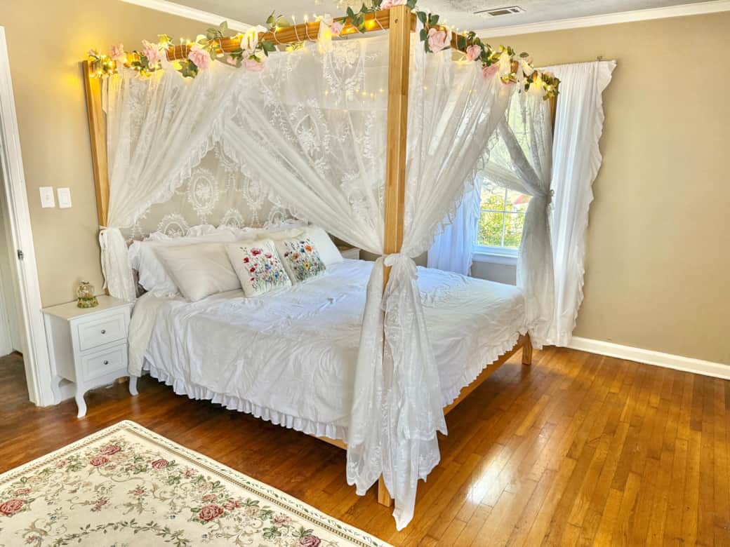 King Bedroom overview