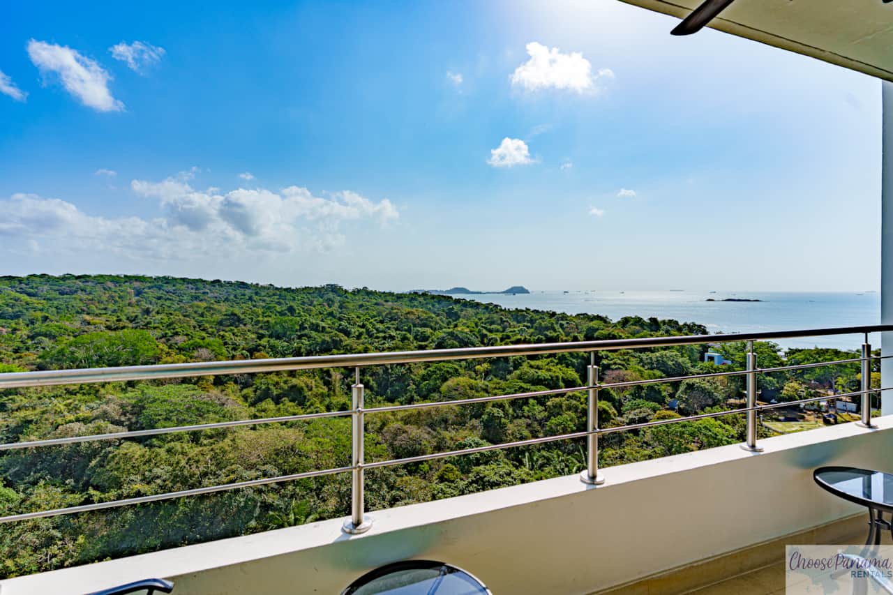 CB14H Balcony