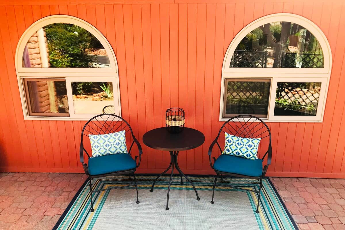 Relax on your private patio with comfortable seating and vibrant accents. Enjoy your morning coffee or evening glass of wine while taking in the stunning red rock views and peaceful garden surroundings — a perfect Sedona retreat.