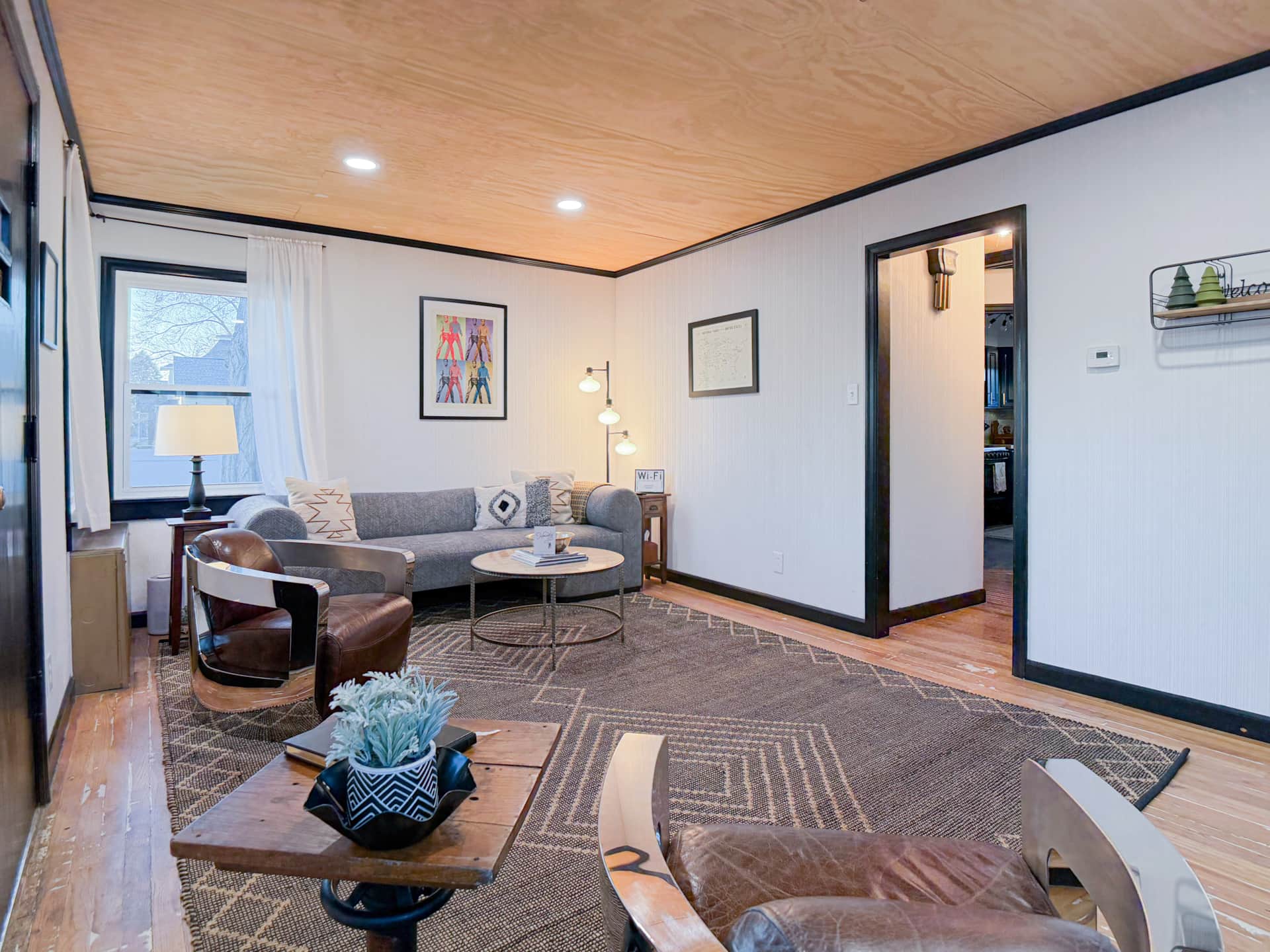 Troubadour Suite living area