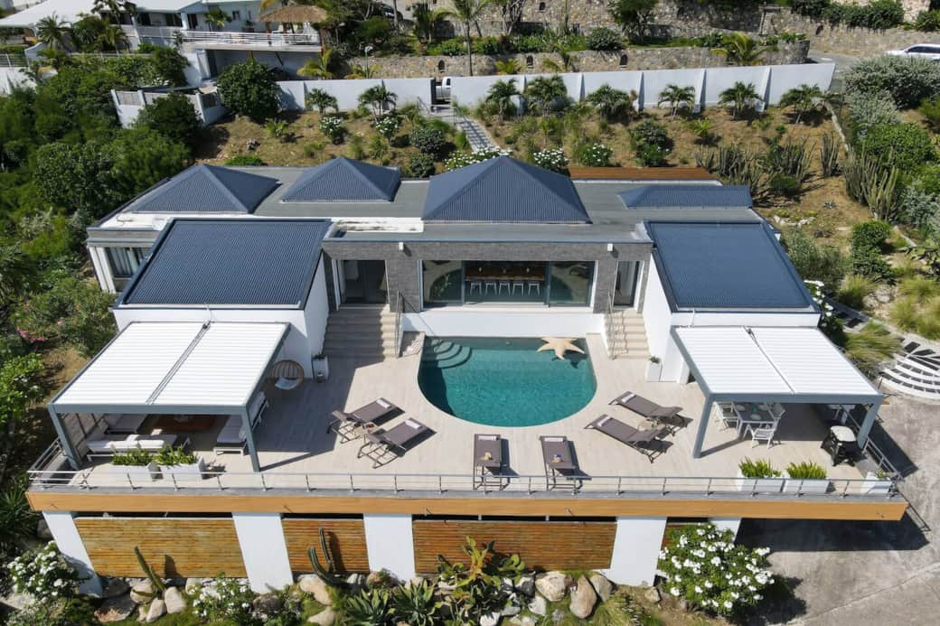 View of the Villa Grenouille