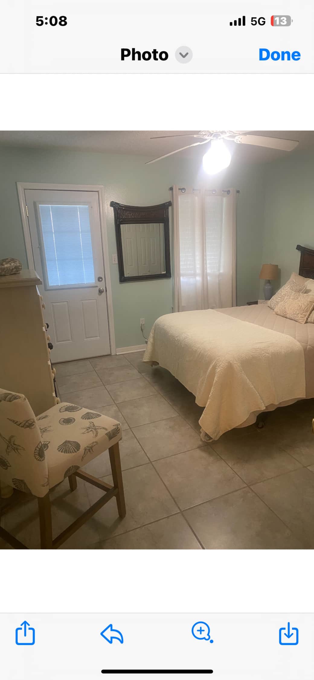 Bedroom 2 (Queen)