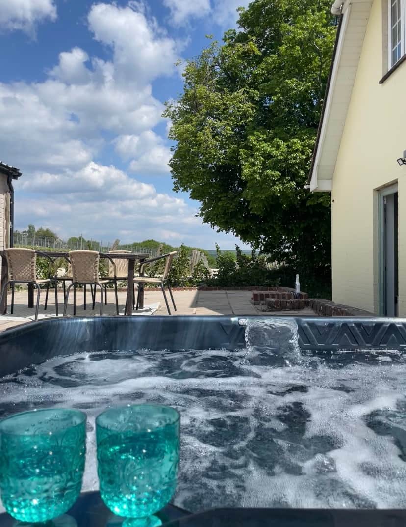 Patio & hot tub