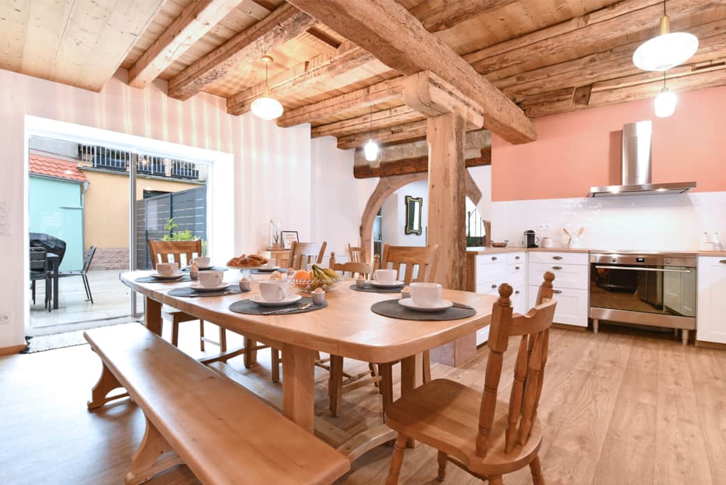 Salle à manger avec accès terrasse