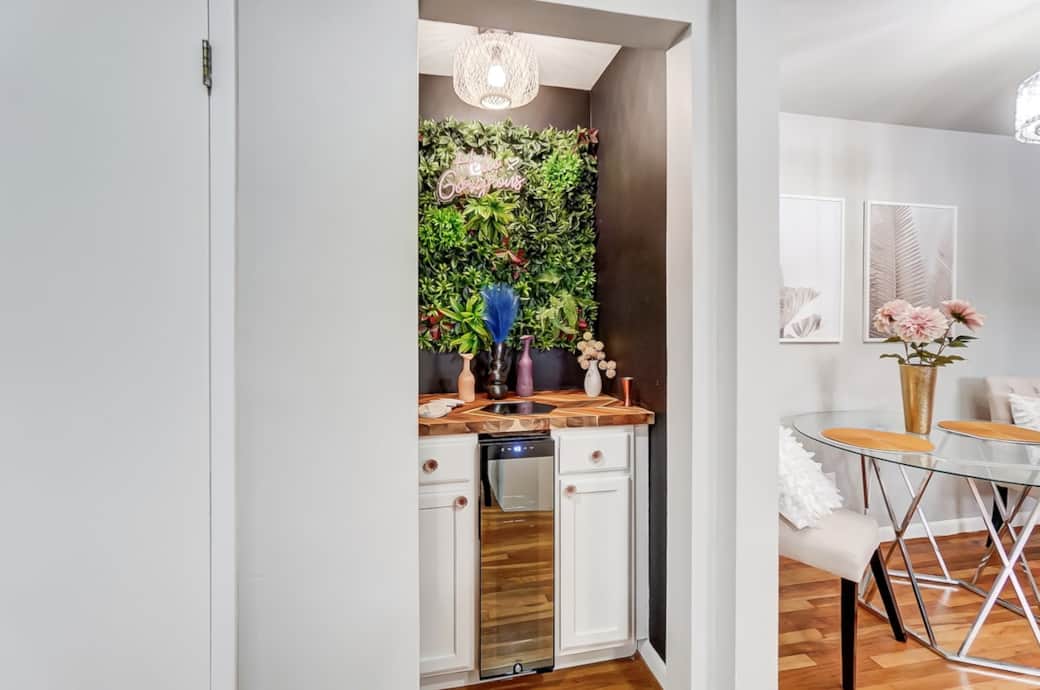 Built In Wet- Bar Built In Wet- Bar