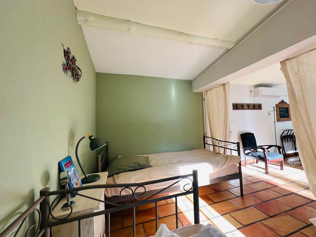 L'Ecole chambre enfants, chambre familiale 4 personnes, charme, calme, campagne, vaucluse,provence4