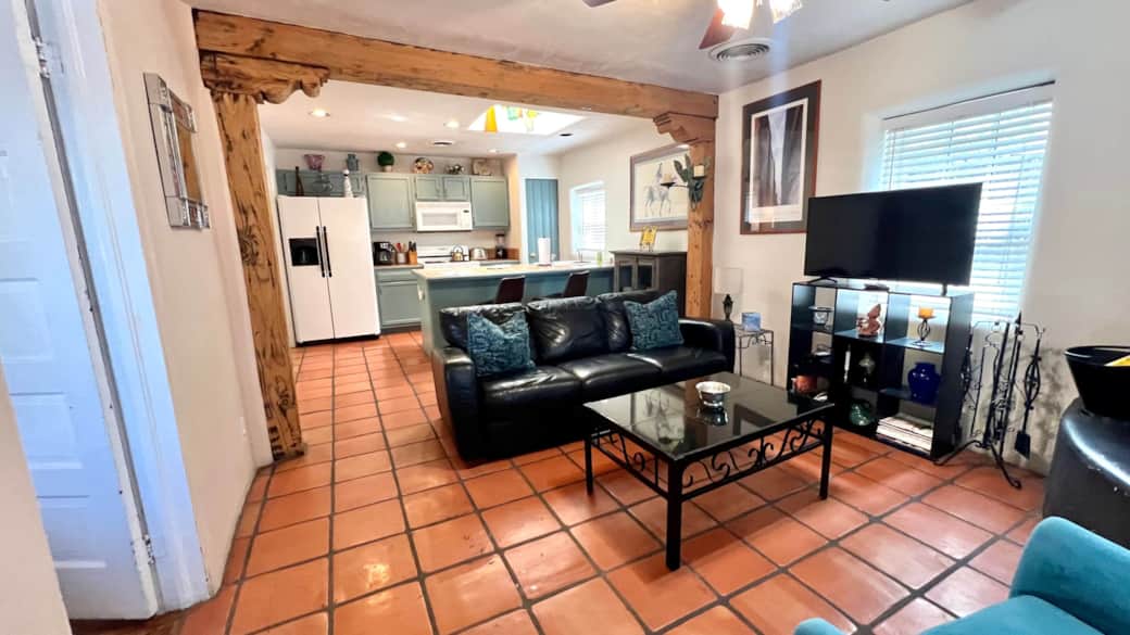 Den with Satelite TV/Smart TV 