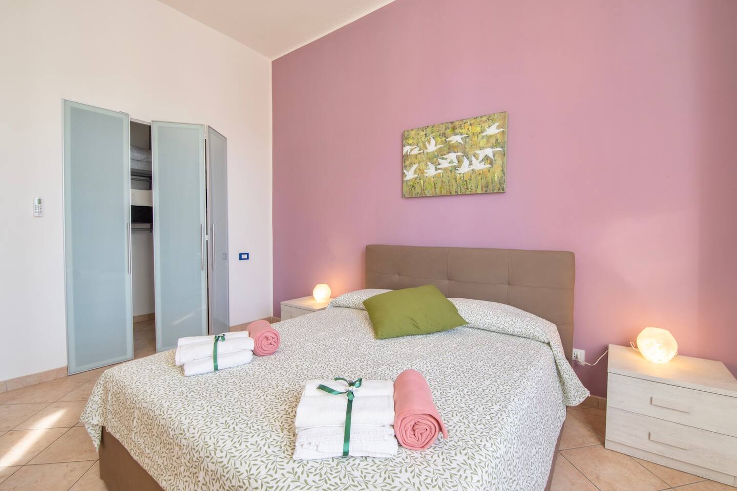 Camera da letto con Armadi