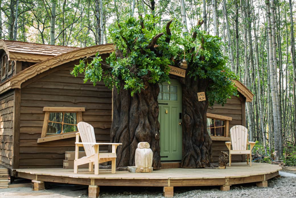 Winnie's Hollow Exterior